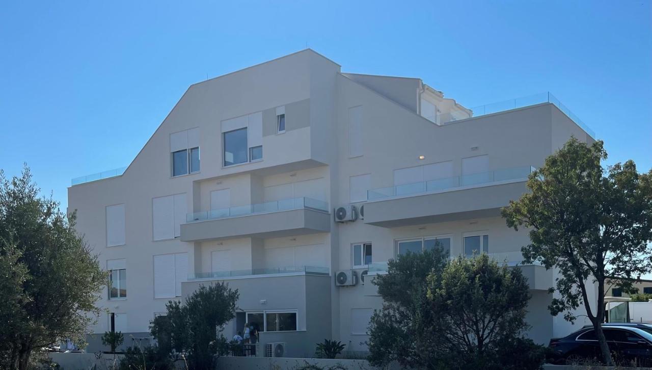 Soltysovka Apartments ロゴズニッツァ エクステリア 写真